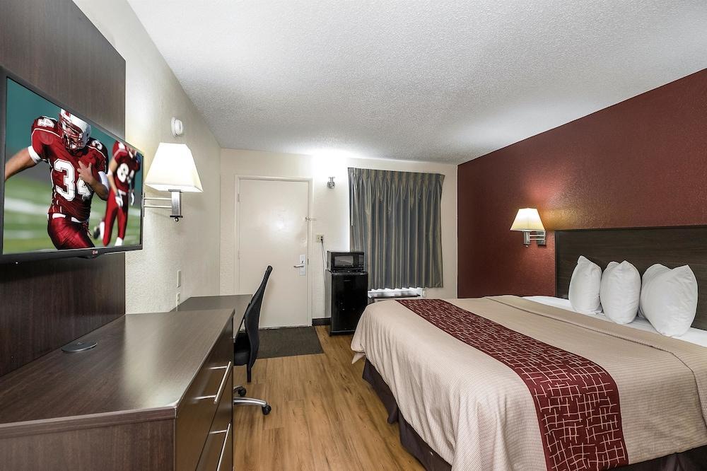 Red Roof Inn Bloomington - Normal/University Экстерьер фото