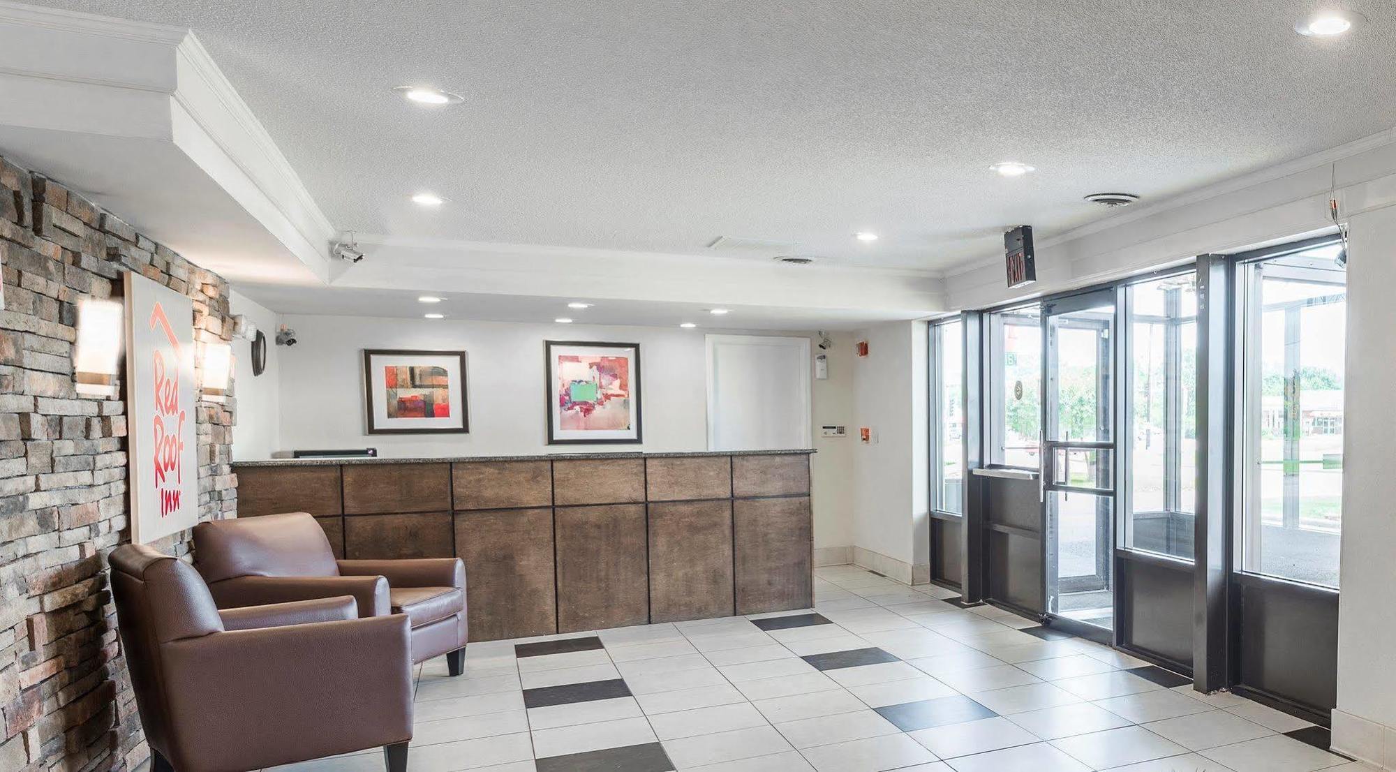 Red Roof Inn Bloomington - Normal/University Экстерьер фото