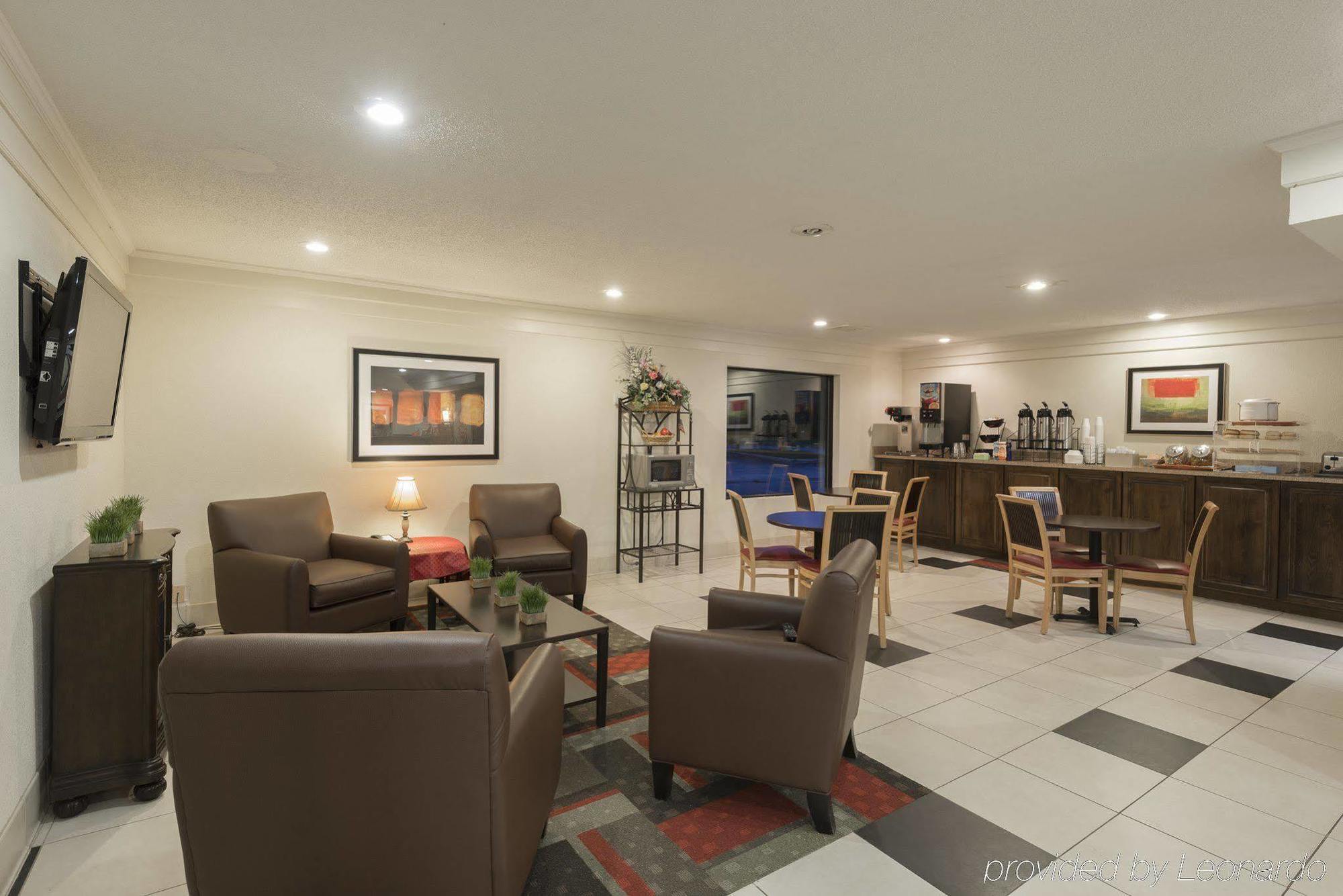 Red Roof Inn Bloomington - Normal/University Экстерьер фото